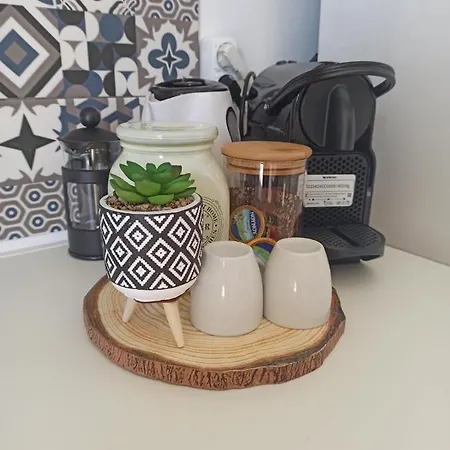 M&m Small House Διαμέρισμα *
